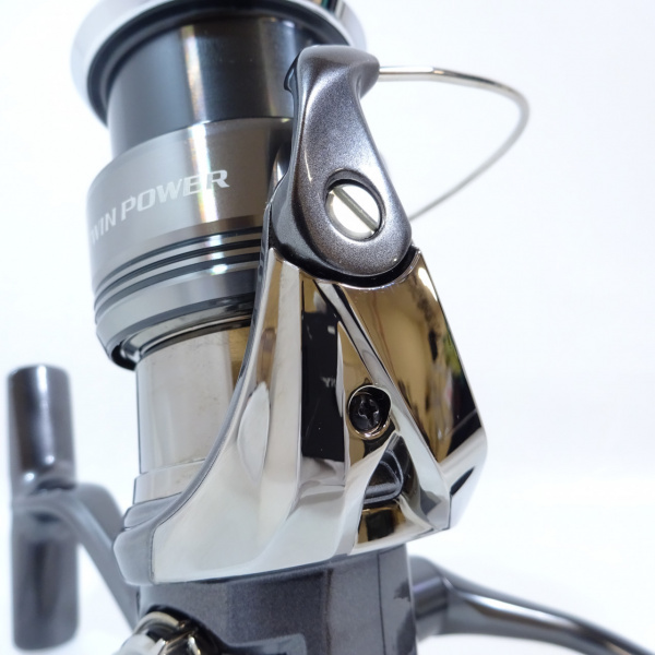 24ツインパワー C3000MHG